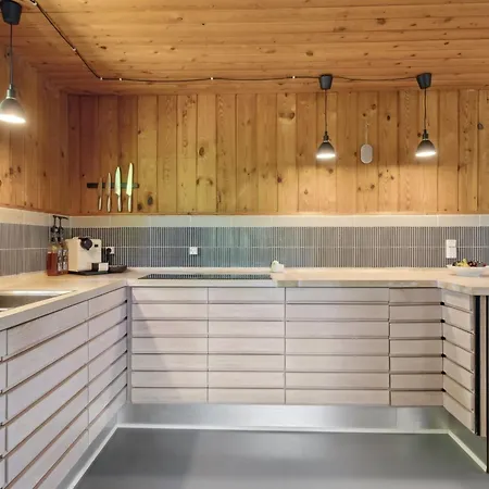 Anya - 600m From The Sea By Interhome *