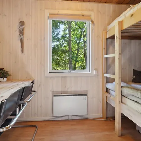 Anya - 600m From The Sea By Interhome Hals